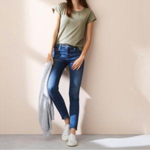 NWT Lou & Grey 'The Skinny' Jeans